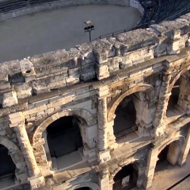 Voir la vidéo de Les arènes de Nîmes revisitées