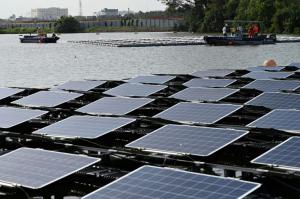 À Singapour, des fermes solaires sur l’eau faute d’espace