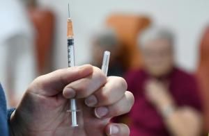 Covid : 3e dose de vaccin dans les Ehpad à partir du 13 septembre 