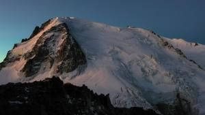 Le mont Blanc mesuré en légère baisse à 4 807,81 m 