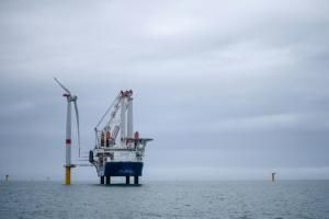 La France produit sa première électricité éolienne en mer