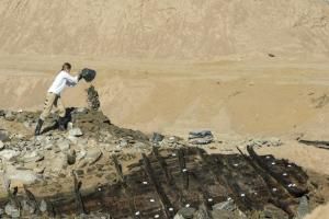 Épaves et pêcheries médiévales, des vestiges mis au jour dans le lit de la Loire