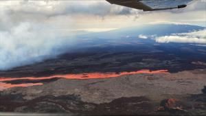 À Hawaï, le plus grand volcan actif du monde est en éruption