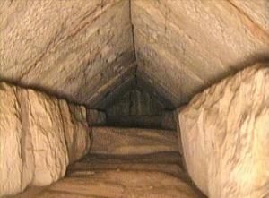 L’Égypte révèle un couloir caché dans la Grande Pyramide du Caire 