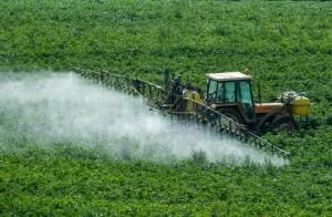 Les pesticides, le dossier empoisonné de l&#039;agriculture