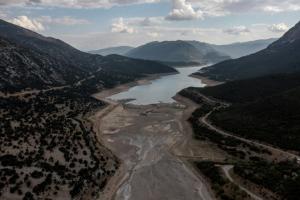 En Grèce, la sécheresse fait réapparaître un village englouti