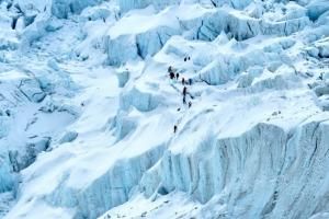 Le rêve des 14 sommets à portée de piolet d&#039;un nombre record d&#039;alpinistes