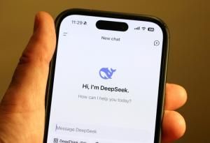 IA : DeepSeek, la start-up chinoise fondée par un &quot;geek&quot; qui bouscule les géants de la Silicon Valley