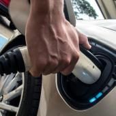 Recharger une voiture électrique en dix minutes, c’est possible !