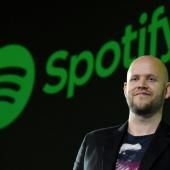 Spotify se lance dans la lutte contre la désinformation sous les critiques